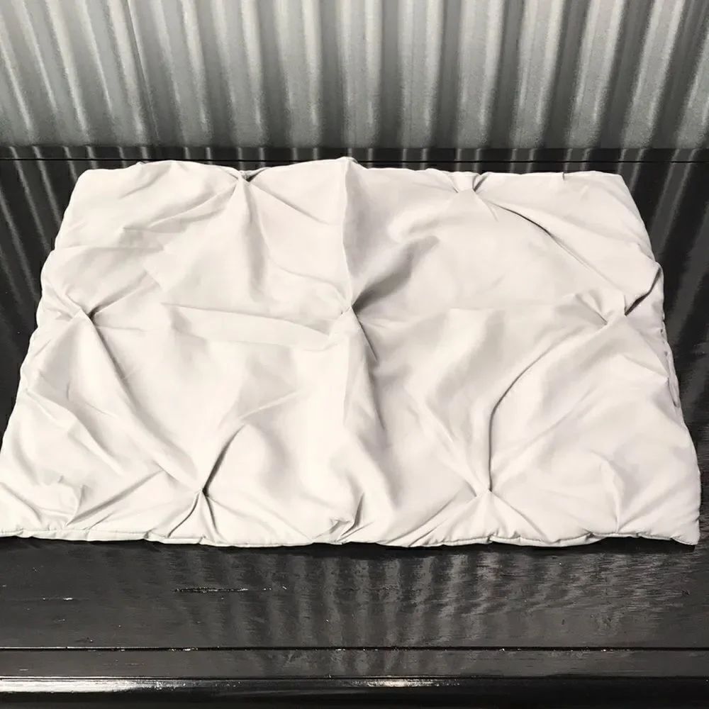 Pottery barn teen sample item microfiber comforter Pintuck sham